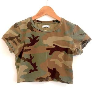 ARITZIA Tna HOLD-IT Ortiz Cropped T-shirt